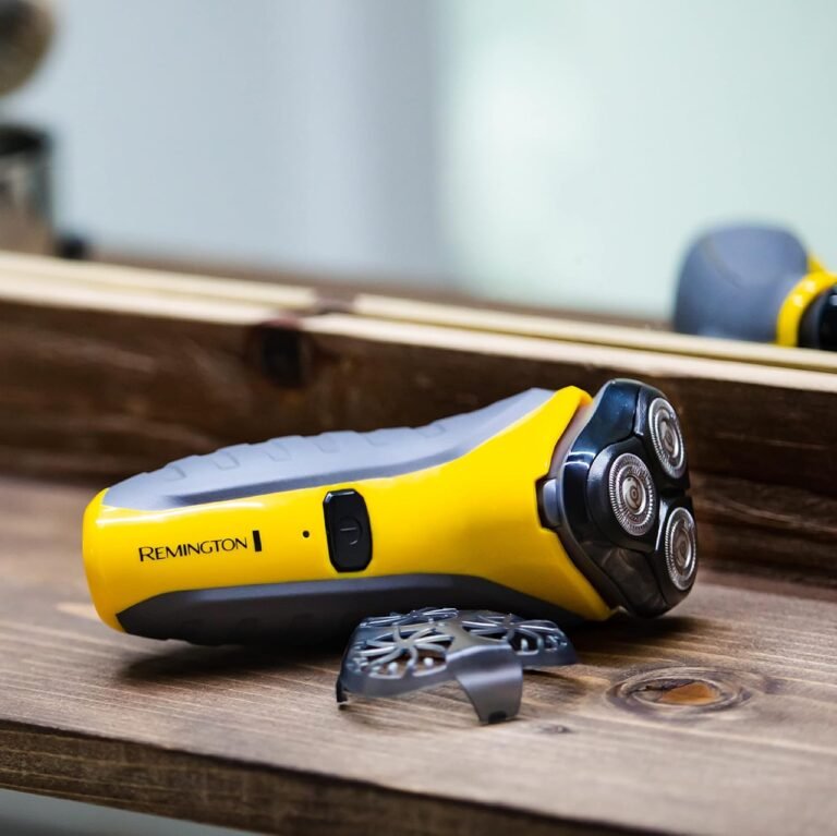 Remington Elektrorasierer Unzerstörbar Rotationsrasierer Nass & Trocken PR1855 - Polycarbonat-Gehäuse, Dual Track-Klingen, Comfort Detail Trimmer + 3-Tage-Bartstyler.