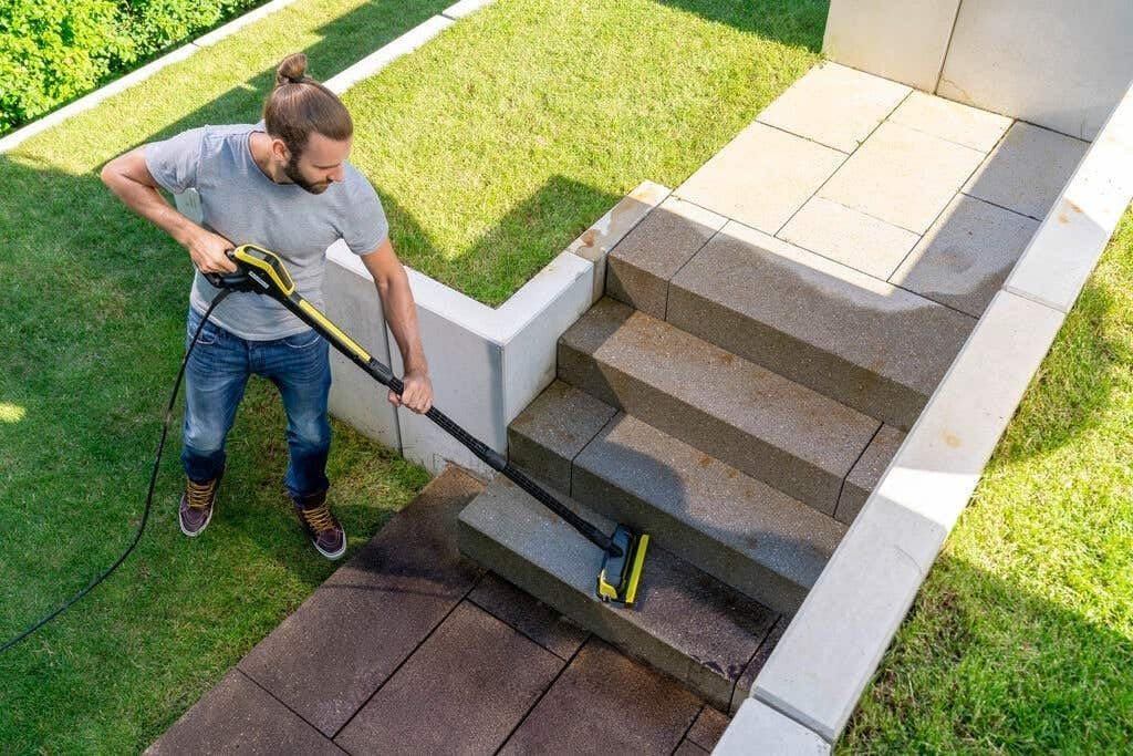 Kärcher Flächenreiniger PS 30 Plus Power Scrubber mit Seitendüse (kompatibel mit allen Kärcher Hochdruckreinigern K 2 bis K 7) schwarz - Hochwertiger Flächenreiniger für effiziente Reinigung.